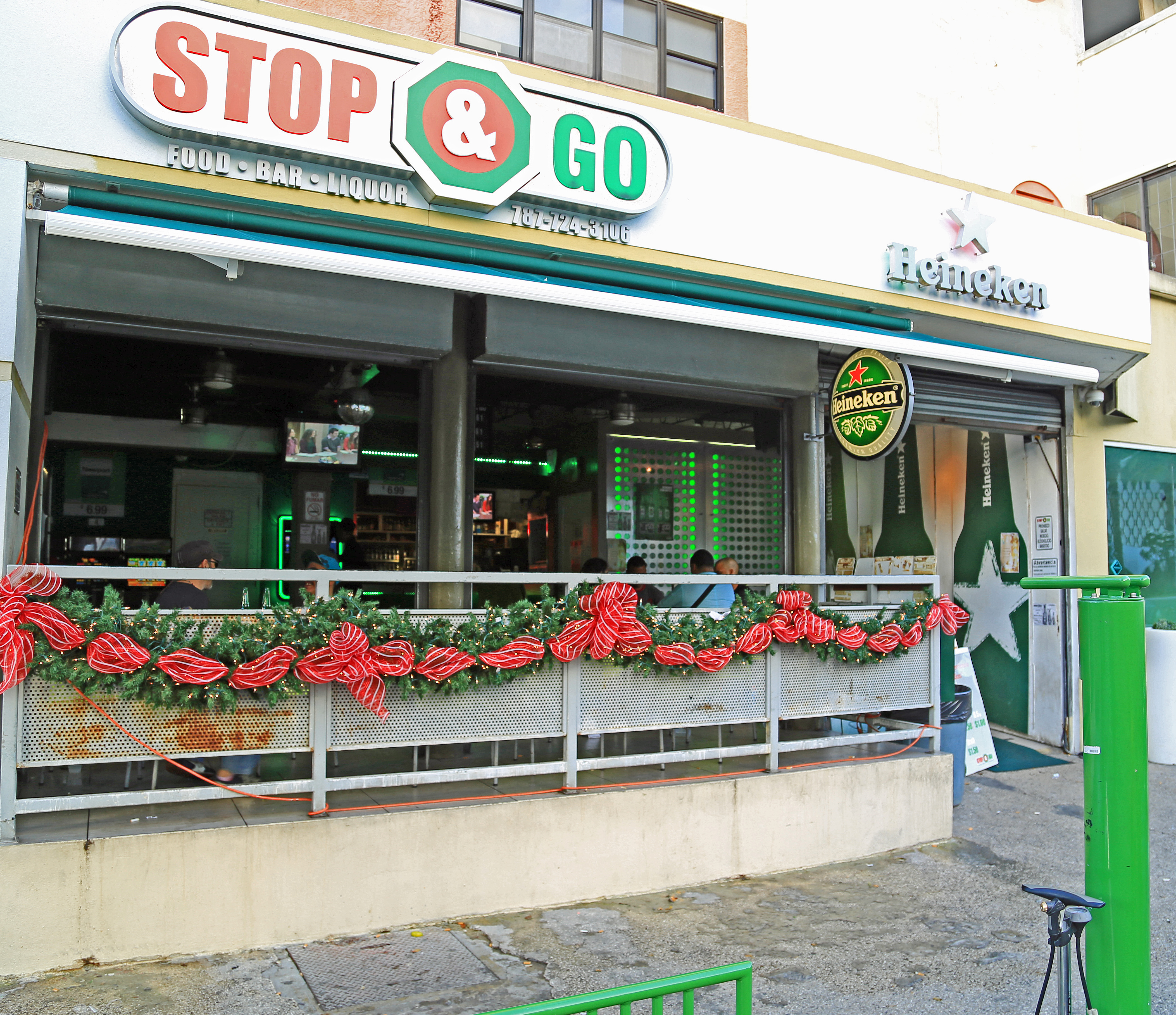 USA - Puerto Rico - San Juan - Stop & Go Food Bar & Liquor
